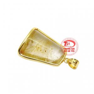 Sản phẩm được bọc vàng tây 14k làm tăng thêm phần đẳng cấp cho chiếc mặt dây