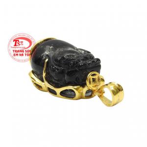 Tỳ hưu luôn được biết đến là linh vật hút tài lộc đem đến nhiều vận may cho người dùng.