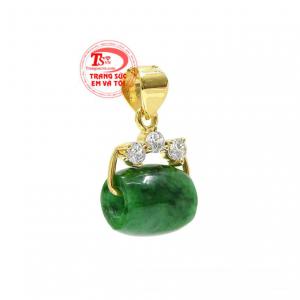 Ngọc cẩm thạch là viên đá chứa nhiều nguồn năng lượng tích cực đem đến nhiều bình an và hạnh phúc cho người dùng. 