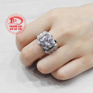 Nhẫn bạc nam tính thời thượng giao hàng nhanh trên toàn quốc.