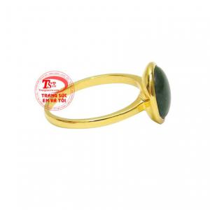 Ngọc cẩm thạch thiên nhiên hợp phong thủy, là loại ngọc rất được các chị em ưa chuộng.