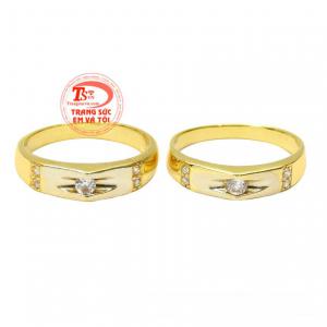 Trong ngày trọng đại của các cặp vợ chồng thì nhẫn cưới là một vật không thể thiếu, nó cũng là sợi dây liên kết hai con người trở thành một gia đình.