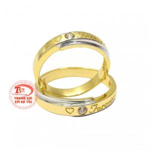 Nhẫn cưới tình yêu diệu kỳ khắc chữ miễn phí ghi dấu kỷ niệm lứa đôi.