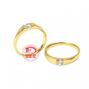 Chế tác từ vàng tây 18k đảm bảo độ bền đẹp với thời gian. 