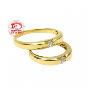 Thiết kế tinh tế theo phong cách tối giản đem đến cặp nhẫn cưới vừa trang nhã, vừa sang trọng.