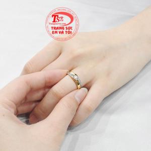 Nhẫn cưới vàng tâm đầu ý hợp giao hàng nhanh trên toàn quốc.