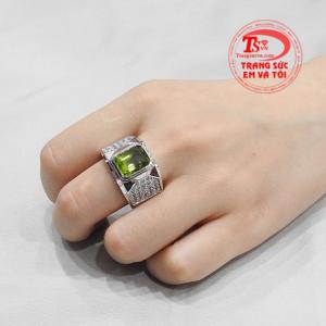Nhẫn nam peridot hưng thịnh nhận đặt chế tác theo yêu cầu.