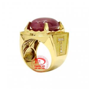 Trong phong thủy, đá ruby là viên đá hộ mệnh cho người sinh tháng 7.