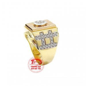 Không chỉ trang phục mà đeo trang sức vàng cũng nói lên phong cách thời trang của bạn. 