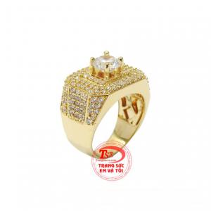 Nhẫn nam vàng tây thành đạt được chế tác tỉ mỉ, sáng bóng mang đến vẻ thời thượng cho người đeo.