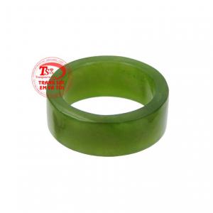 Ngọc nephrite khi mang theo bên người sẽ sinh phúc, sinh tài cho gia chủ. 