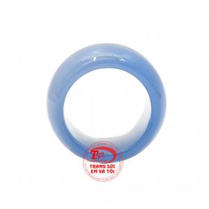 Vì vậy, người ta tin rằng đeo nhẫn mã não như lá bùa may mắn và đem lại hạnh phúc cho người đeo. 