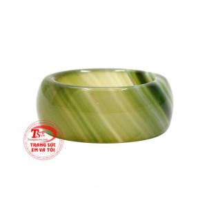 Sản phẩm không chỉ để làm đẹp mà còn mang đến may mắn và thịnh vượng đến cho người đeo.