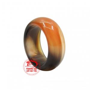 Chiếc nhẫn này sẽ mang đến nhiều vận may và tài lộc đến cho người đeo. 