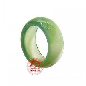 Đá mã não là viên đá mang nhiều nguồn năng lượng tích cực giúp người đeo tránh vận xui đem lại bình an, thịnh vượng đến cho người đeo.