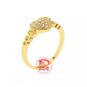 Nhẫn nữ trái tim dễ thương được chế tác tinh tế mang đến vẻ trẻ trung và nữ tính đến cho người đeo.
