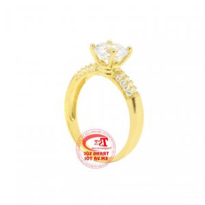 Trang sức vàng từ lâu đã được ưa chuộng dùng để làm đẹp hay để tích trữ.