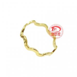 Nhẫn nữ vàng từ lâu đã trở thành xu hướng trang sức được phái đẹp lựa chọn để thể hiện phong cách.