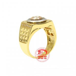 Nhẫn vàng phái mạnh xu hướng chế tác theo công nghệ hiện đại từ vàng 18k mang đến vẻ trẻ trung, thời thượng cho nam giới.