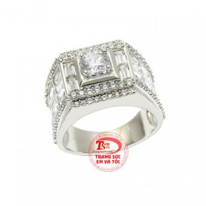 Ngày nay, những sản phẩm trang sức dành cho nam giới đang rất được ưa chuộng, đặc biệt là nhẫn.