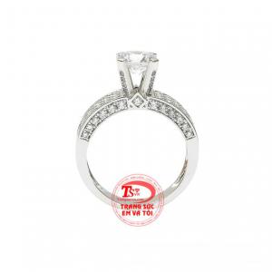 Sản phẩm sẽ là món quà ý nghĩa hay cũng là chiếc nhẫn cầu hôn tinh tế để dành cho người con gái thân thương của đời mình.