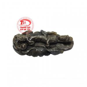Viên đá này hỗ trợ chữa các bệnh mất ngủ hay cải thiện thị lực giúp người dùng có tinh thần sảng khoái để làm việc.