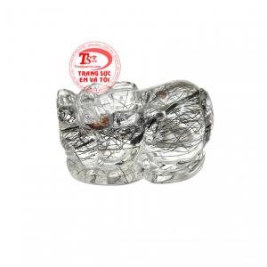 Tỳ hưu là linh vật có miệng rộng, mông to, thích ăn vàng bạc châu báu nhưng lại không có hậu môn nên chỉ ăn mà không nhả, chiêu giữ tài lộc. 