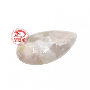  Mỗi họa tiết trên mặt đá đều thu hút ánh nhìn. 