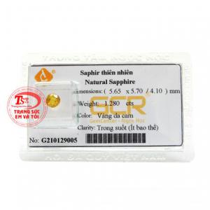 Viên sapphire vàng ép vỉ đại cát được chế tác đẹp mắt từ đá sapphire thiên nhiên. 