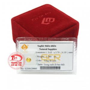 Người ta tin rằng đá sapphire vàng sẽ mang đến nhiều may mắn về tiền tài, thịnh vượng đến cho người đeo. 