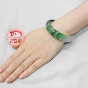Vòng cẩm thạch phát lộc nhận giao hàng trên toàn quốc.