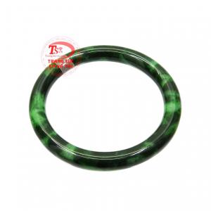 Ngọc cẩm thạch thiên nhiên là loại ngọc quý thường được dùng cho các vua chúa thời xưa.