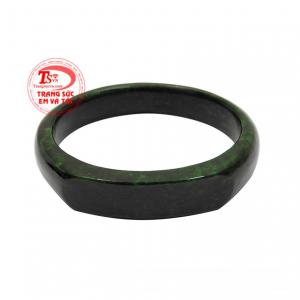 Chiếc vòng ngọc này sẽ mang đến vẻ sang trọng, đẳng cấp cho người đeo.