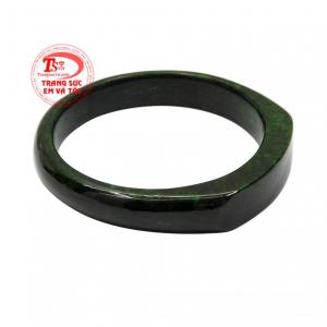Không chỉ vậy đeo vòng ngọc giúp người dùng điều hòa huyết áp, giải tỏa căng thẳng, tinh thần lạc quan và sáng suốt hơn.