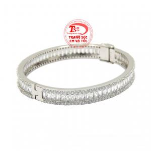 Chiếc vòng tay này sẽ giúp các nàng trở nên cuốn hút và tạo ấn tượng tốt trong mắt người khác phái.