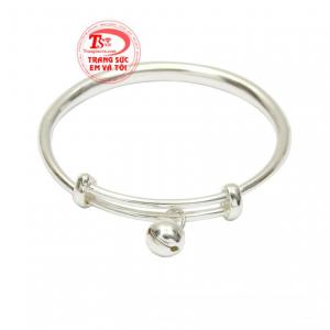 Vòng tay bạc trẻ em thời trang là món quà xinh yêu để dành tặng cho con yêu của bạn.