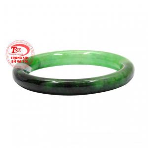 Không chỉ vậy, người ta tin rằng đeo vòng ngọc cẩm thạch còn giúp hỗ trợ thải độc tố, giảm căng thẳng cho phái đẹp. 