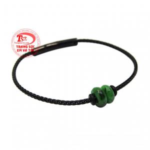 Chiếc vòng tay này là vật phẩm phong thủy vừa tốt cho sức khỏe còn mang lại may mắn và tài lộc cho chủ nhân.