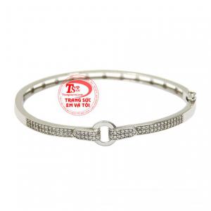 Vòng tay nữ phong cách được chế tác tinh tế giúp tôn vinh nét đẹp của người con gái phương Đông.