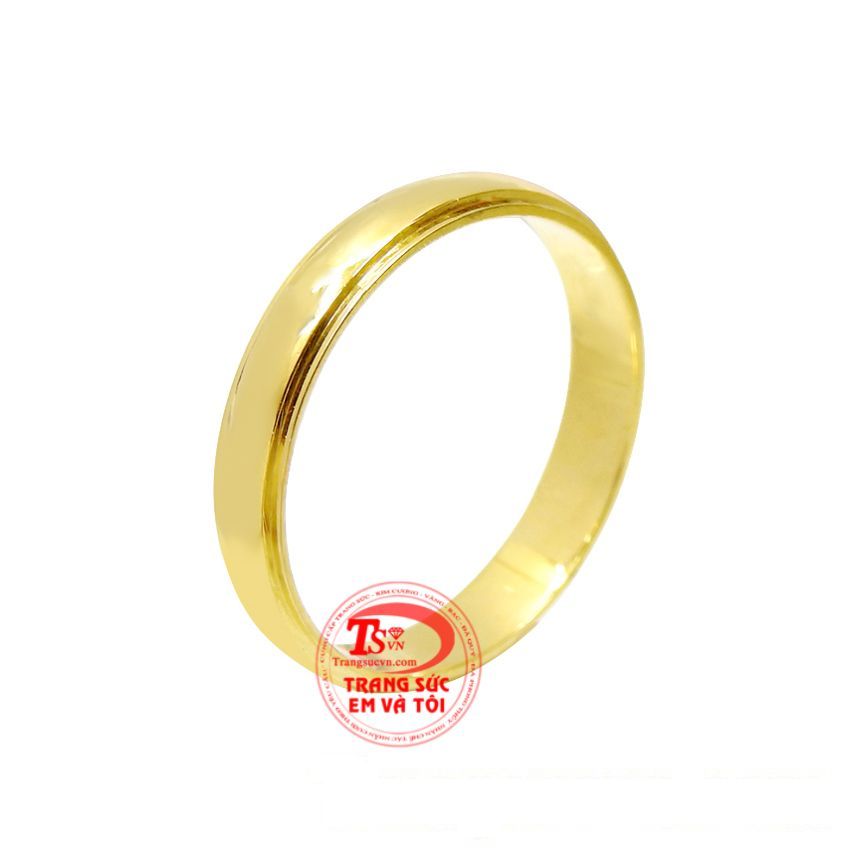 Nhẫn vàng trơn xu hướng được chế tác tinh xảo từ vàng 18k chất lượng.
