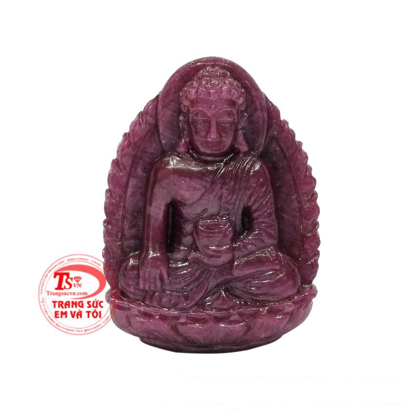 Phật A Di Đà Ruby an nhiên được chạm khắc vô cùng tinh xảo hình phật A Di Đà. 