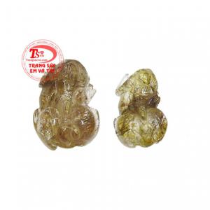 Cặp tỳ hưu thạch anh tóc cát khí mang đến vận may, tài lộc cho gia chủ. 