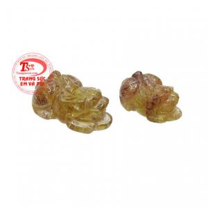 Tỳ hưu là linh vật được biết đến với khả năng hút tiền tài, giữ của và giải trừ tà khí. 