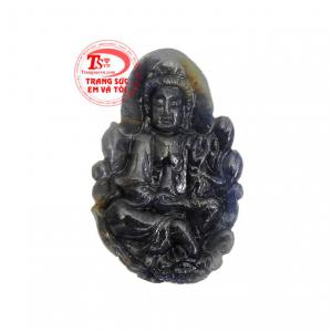 Phật Quan Âm saphir bình an được chạm khắc tinh xảo từ đá sapphire thiên nhiên chất lượng.