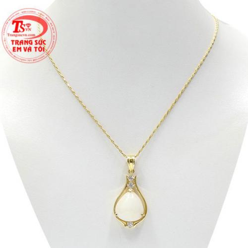 Bộ mặt dây saphir quý phái