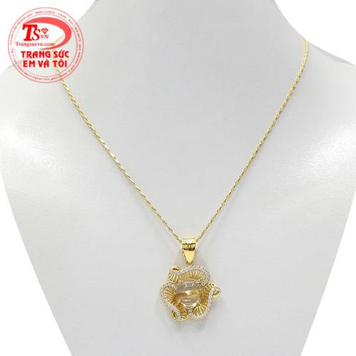 Bộ mặt thạch anh tóc thanh lịch