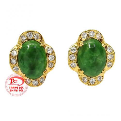 Hoa tai cẩm thạch sang trọng