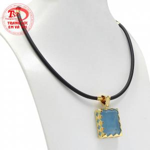 Bộ sản phẩm này hiện đang được rất nhiều người ưa chuộng, không chỉ để làm đẹp mà còn rất hợp phong thủy. 