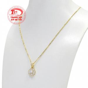 Bộ sản phẩm sẽ giúp phái đẹp tôn lên được nét duyên dáng, thanh lịch mà đầy nữ tính. 