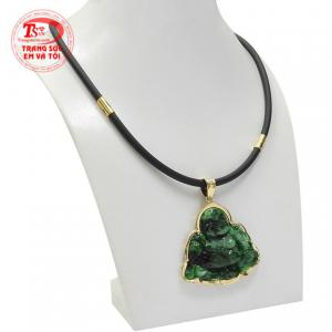 Mặt phật Di Lặc chạm khắc từ ngọc cẩm thạch thiên nhiên, chất lượng, và đầy ấn tượng.